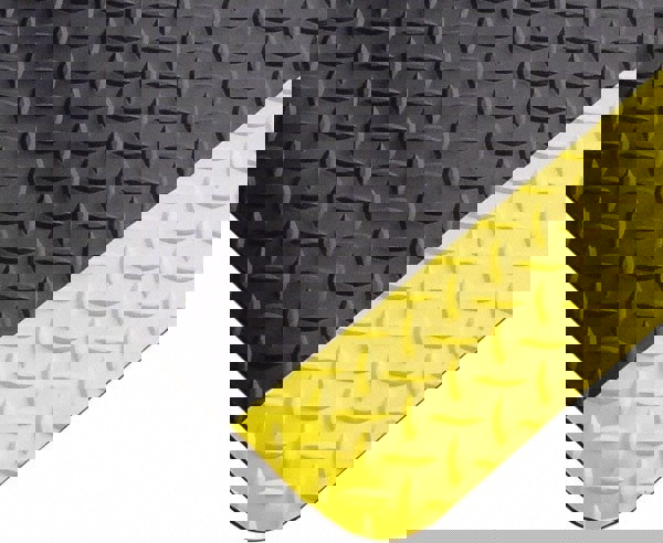 Anti-Fatigue Mat: 34' Long, 2' Wide, 1 Thick, Vinyl, Beveled Edges, Heavy-Duty