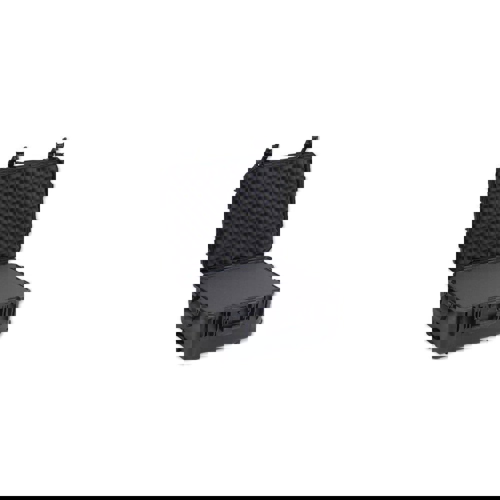 Clamshell Hard Case: Cubed Foam, 16-3/4