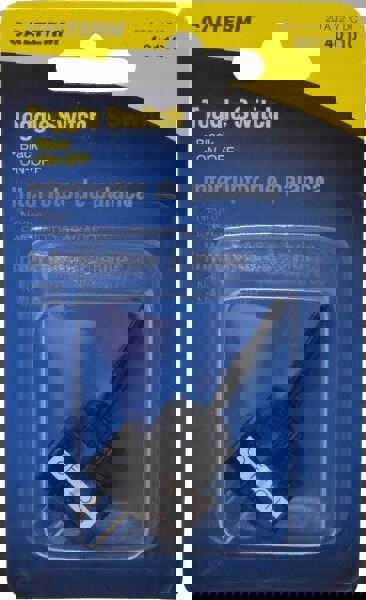 2 Position, 12 Volt, 20 Amp, 1/2 Hole Diam, Toggle Switch