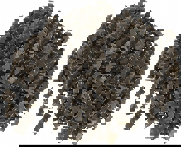 Pyramid Tumbling Media: Plastic Carrier, Aluminum Oxide Abrasive, 1/4