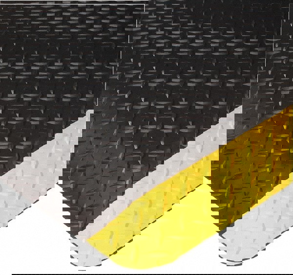 Anti-Fatigue Mat: 20' Long, 3' Wide, 15/16 Thick, Vinyl, Beveled Edges, Heavy-Duty