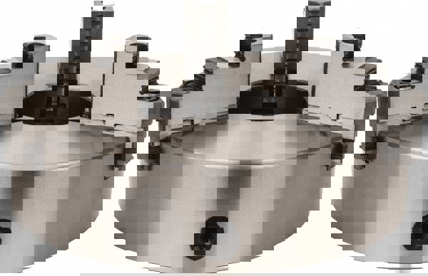 Manual Lathe Chuck: 15