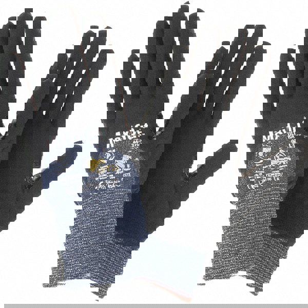 Cut-Resistant Gloves: Size L, ANSI Cut A3, Nitrile, Synthetic