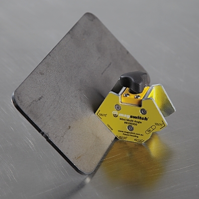 MINI MAGNETIC MULTIANGLE