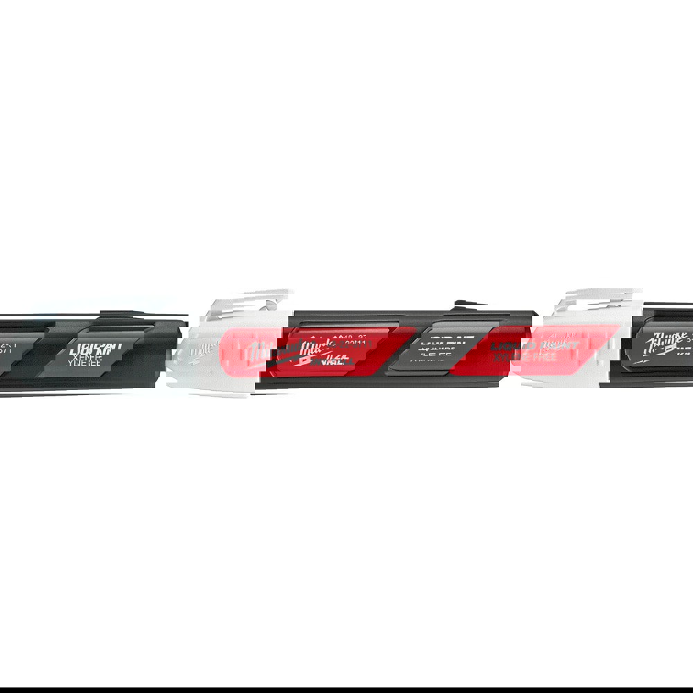 Solid Paint Marker: White, Liquid, Medium Point