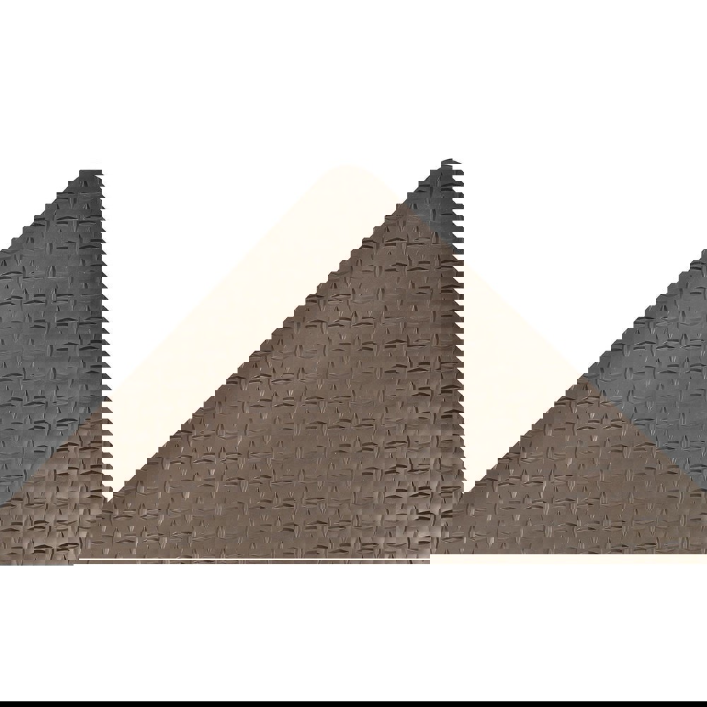 Dura Trax. is a high performance anti-fatigue floor mat representing the ultimate in comfort and durability for todays industrial environments. A nitrile rubber top surface provides a noticeably softer and more comfortable work surface and a diamond-plat