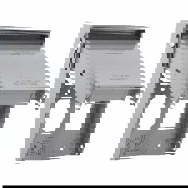 Weatherproof Box Covers; Electrical Box Shape: Rectangle; Number Of Outlets: 3; Resistance Features: Non-Corrosive; Housing Material: Aluminum; Finish: Powder Coat Finish; Overall Length: 1.1870 in; Recommended Environment: Wet Location; Overall Width: 4.