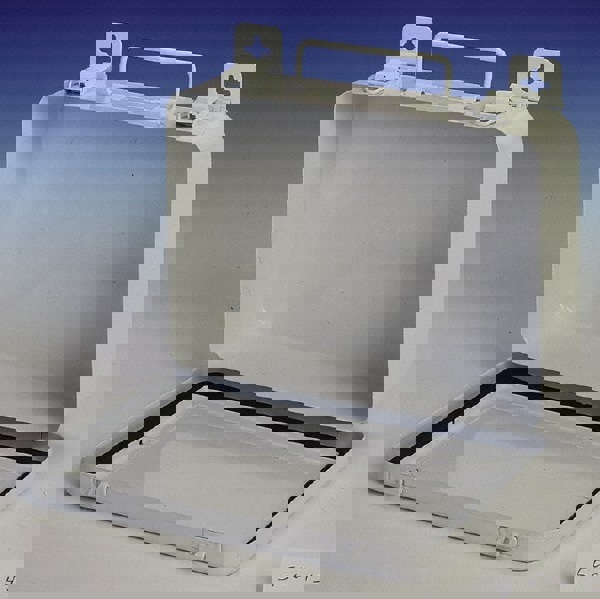 Empty First Aid Cabinets & Cases; Product Type: Unitized Kit ; Material: Metal ; Shelf Type: Fixed ; Door Type: Horizontal ; Color: White ; Number Of Shelves: 0