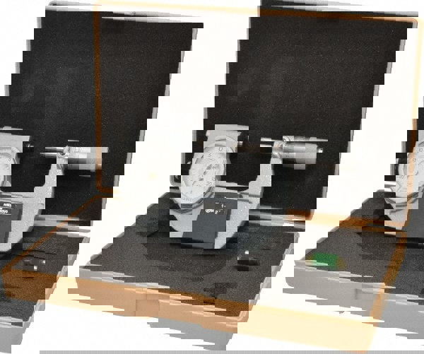 Mechanical Outside Micrometer: 2