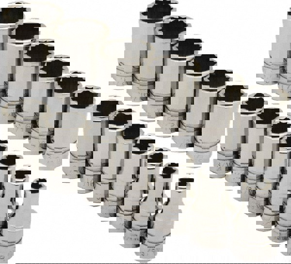 Standard Socket Set: 3/8