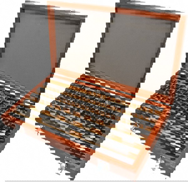 Gage Block Set: 0.05 to 4'' Range, 81 Pc, AS-1 Grade, Steel