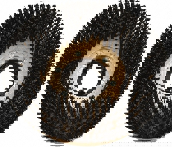 Floor Scrubbing Brush: Medium