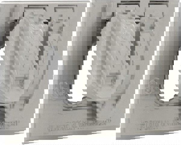 1 Outlet, Powder Coat Finish, Rectangle Weather Resistant Box Cover