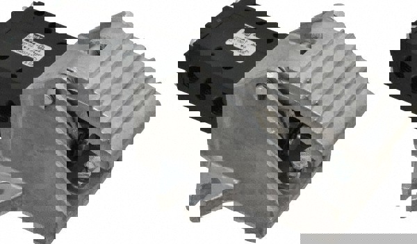 Mechanically Operated Valve: 4-Way & 2-Position, Pedal-Spring Return Actuator, 1/4