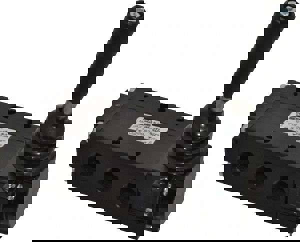 Mechanically Operated Valve: 4-Way & 2-Position, Lever-Manual Return Actuator, 1/4