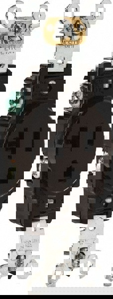 Straight Blade Single Receptacle: NEMA 5-20R, 20 Amps, Self-Grounding