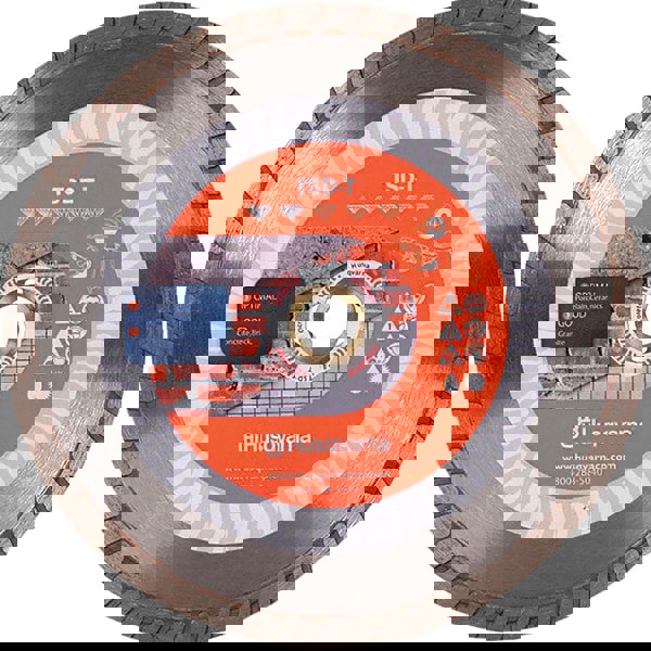 Wet & Dry Cut Saw Blade: 7