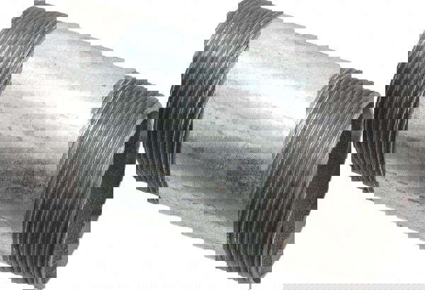 Galvanized Pipe Nipple: 2