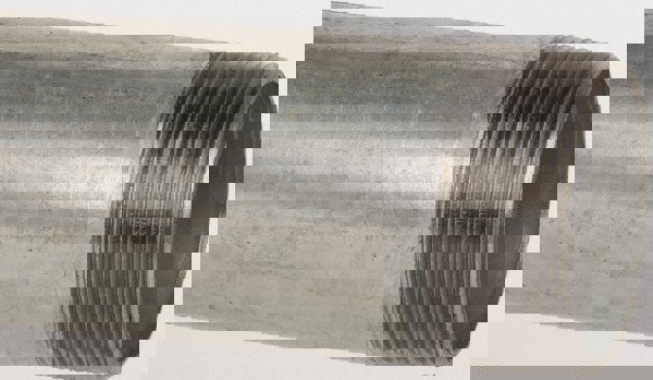 Galvanized Pipe Nipple: 2