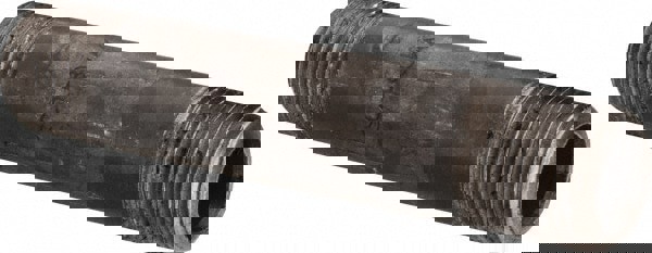 Black Pipe Nipple: 1/2