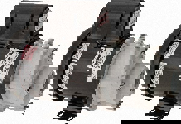 1/8 HP, 29.3 Shut Off Feet, Magnetic Dri