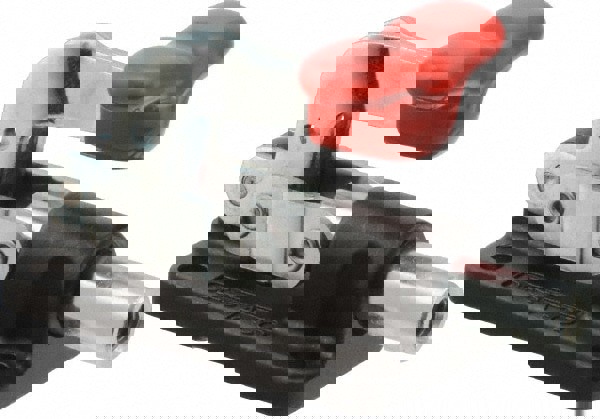 Standard Straight Line Action Clamp: 560 lb Load Capacity, 0.7