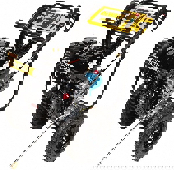 Pressure Washer: 3,800 psi, 3.5 GPM, Gas, Cold Water