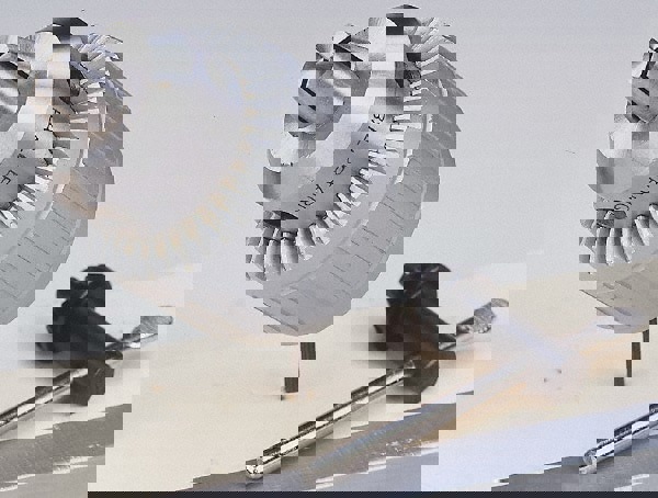 Drill Chuck: 1/16 to 1/2