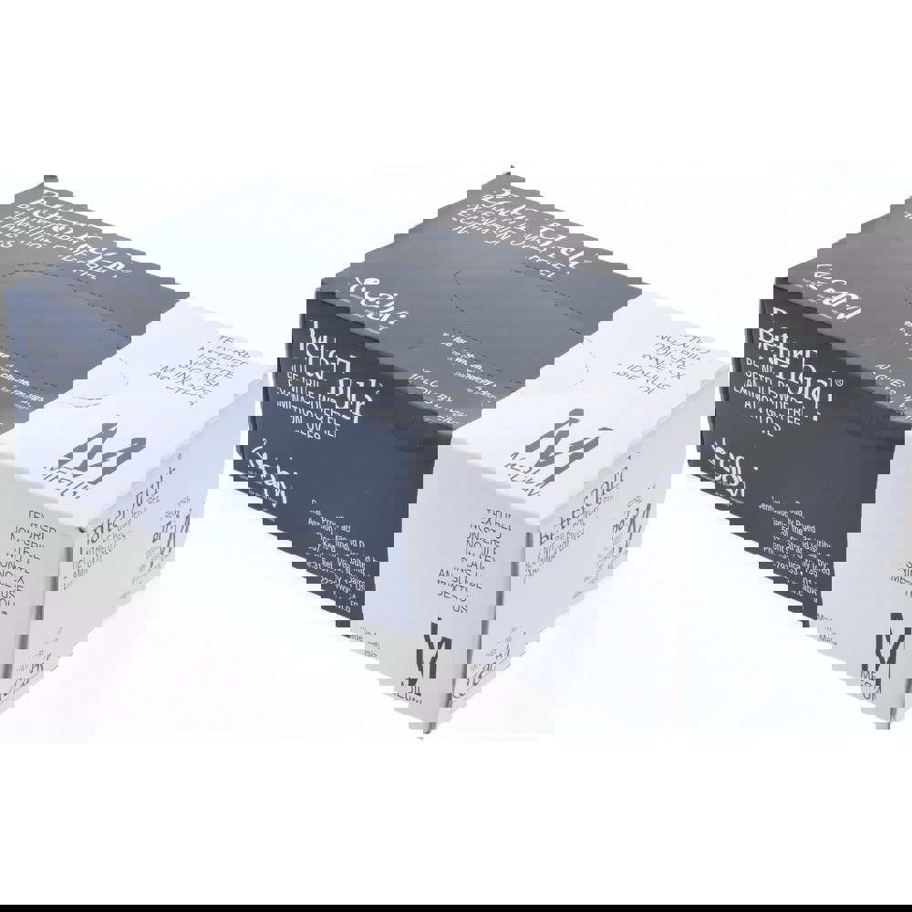 Disposable Gloves: Medium, 4 mil Thick, Nitrile, Medical Grade