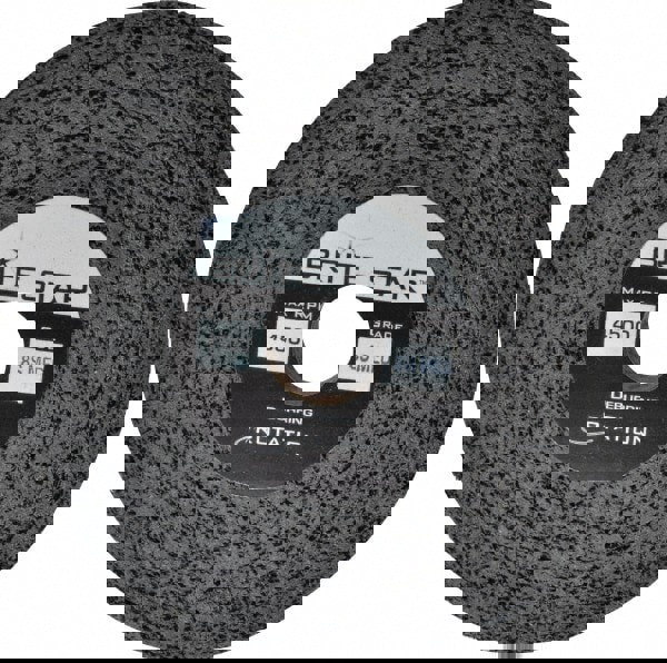 Deburring Wheel: Density 8, Silicon Carbide
