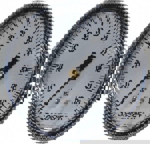 Pressure Gauge: 2-1/2