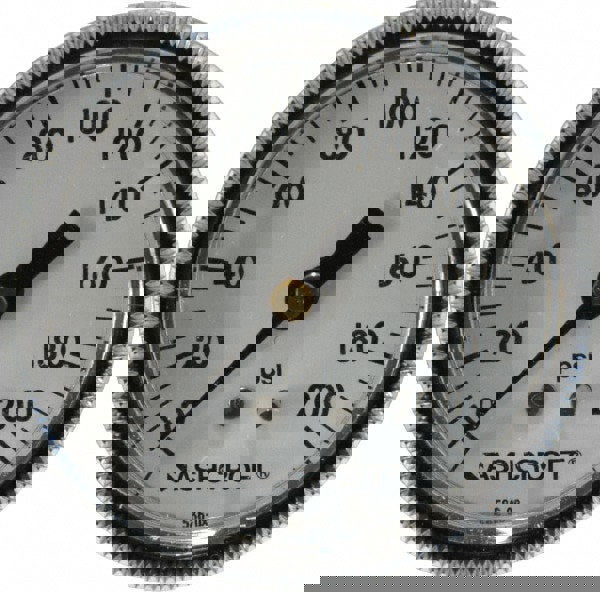 Pressure Gauge: 2-1/2