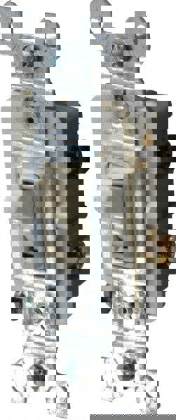 3 Pole, 120 VAC, 15 Amp, Specification Grade Toggle Three Way Switch