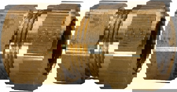 Compression Tube Connector: 3/8