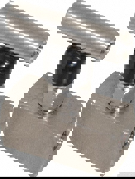 Needle Valve: T-Handle, Straight, 1/8