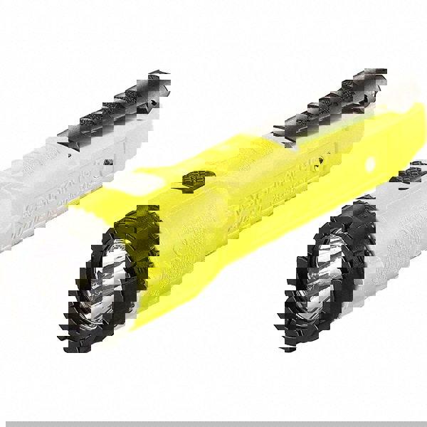 Handheld Flashlight: LED, 13.5 hr Max Run Time