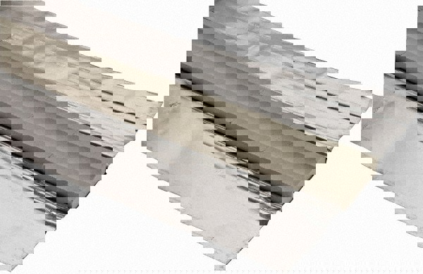 16 Packaging Feet per Box, 1-1/4 Inch Long, 325R Ceramic Weld Backing