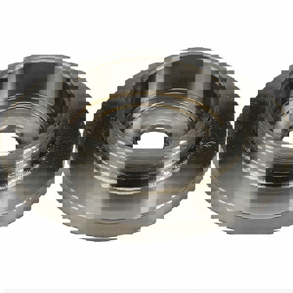 Front Bearing Plate: