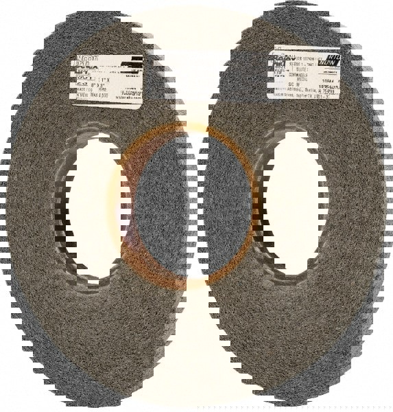 Deburring Wheel: Density 7, Silicon Carbide