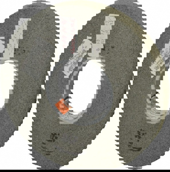 Deburring Wheel: Density 8, Silicon Carbide