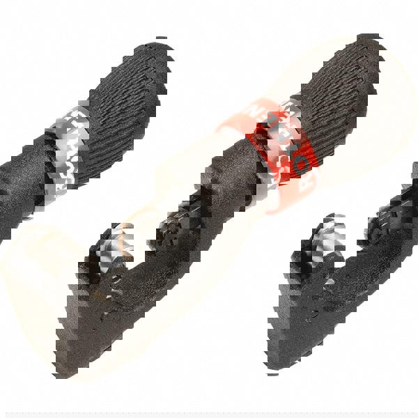 Hand Tube Cutter: 1/8 to 1-1/8