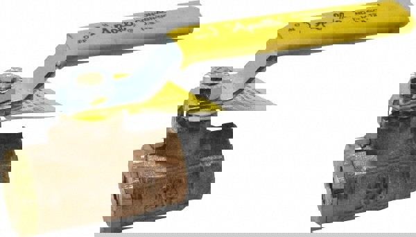 Standard Manual Ball Valve: 1/4