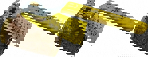 Standard Manual Ball Valve: 3/8