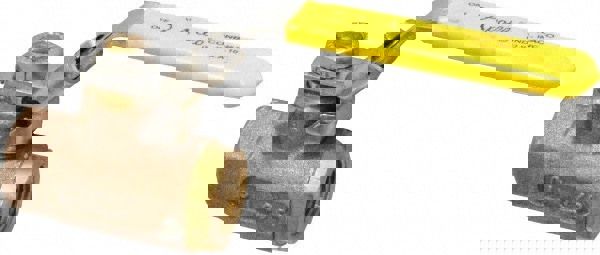 Standard Manual Ball Valve: 3/8