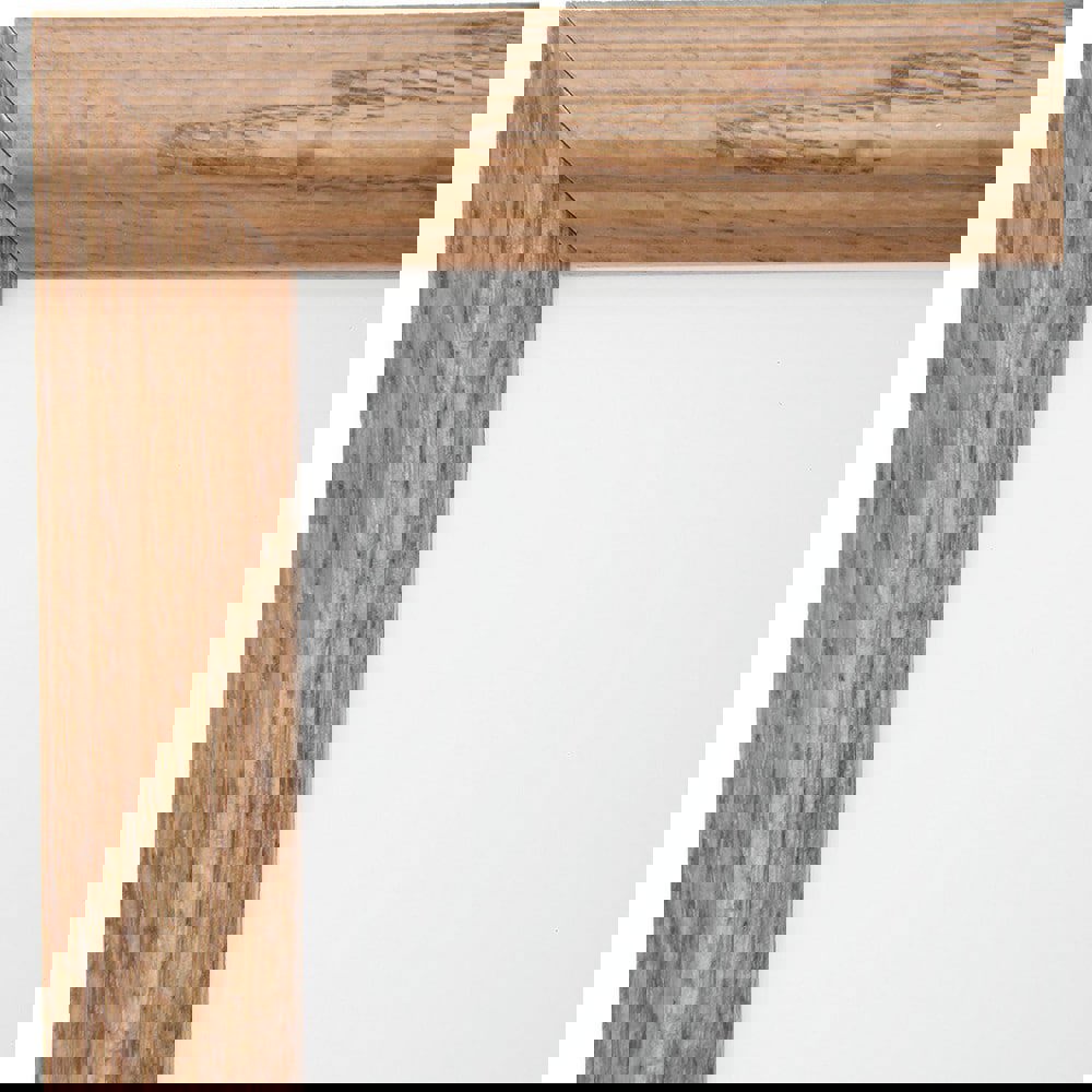 Sign Holders & Frames; UNSPSC Code: 55121700