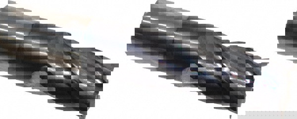 Square End Mill: 1'' Dia, 2-1/4'' LOC, 1'' Shank Dia, 5'' OAL, 4 Flutes, Solid Carbide