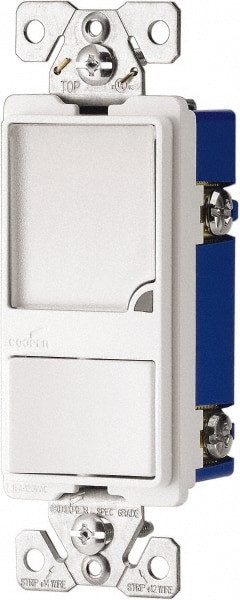 1 Pole, 120 VAC, 15 Amp, Flush Mounted, Combination Switch with Night Light
