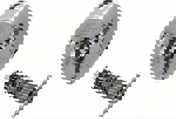 Self-Centering Manual Lathe Chuck: 3-Jaw