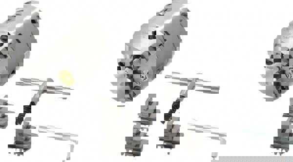 Self-Centering Manual Lathe Chuck: 3-Jaw, 4