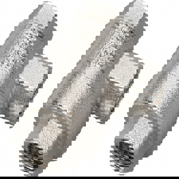 Quick-Exhaust Valves; Inlet Port Size: 1/4 ; Exhaust Port Size: 1/4 ; Thread Size: 0.25 ; Body Material: Nickel Plated Brass ; Minimum Working Temperature: 00F; -17.70C